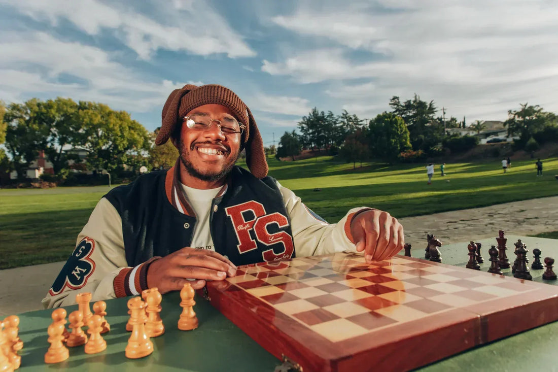 NOW BOOKING LARUSSELL