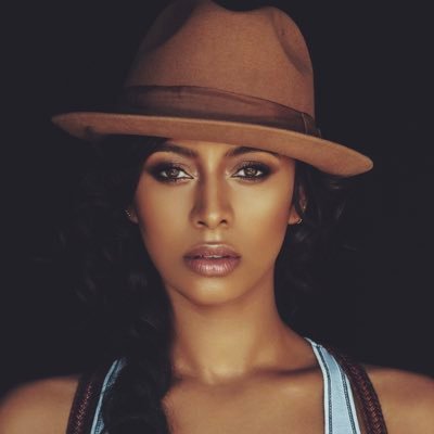 NOW BOOKING KERI HILSON